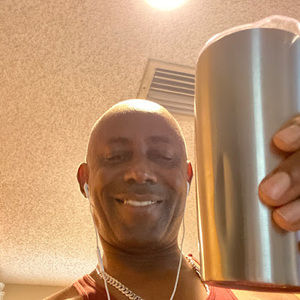 Meet your Posher, Gregory